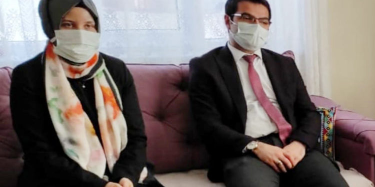Kaymakamın işe gelmeyen eşi için tutanak hazırlayan hastane müdürü sürüldü