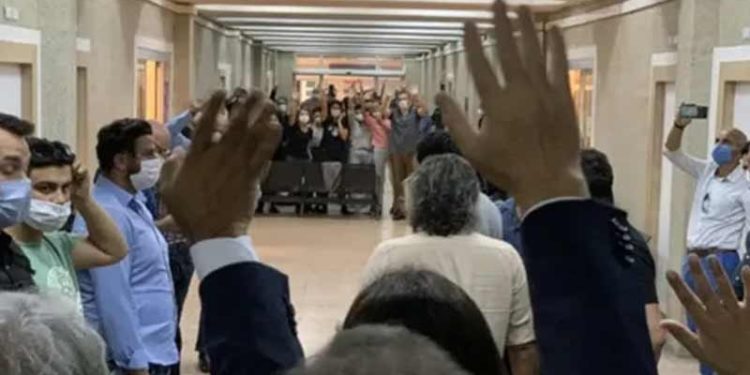 Kobanê Davası'nda mahkeme heyeti salona 5 saat sonra geldi