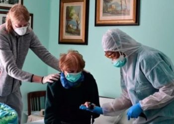 Koronavirüs nedeniyle 213 kişi hayatını kaybetti