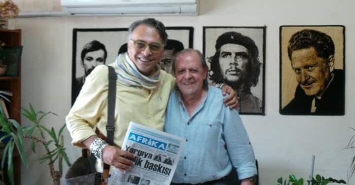 Kıbrıslı muhalif gazeteci Levent: Tekbirlerle gazetemizi yakmaya geldiler