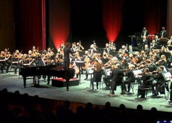 Londra Filarmoni Orkestrası AKM'de konser verdi