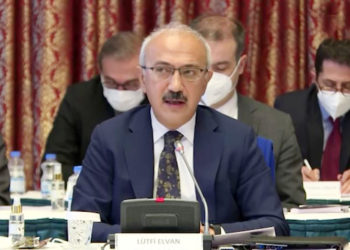 Lütfü Elvan, akaryakıt zamlarını böyle savundu: Avrupa’da da bizde de 1 euro civarında!