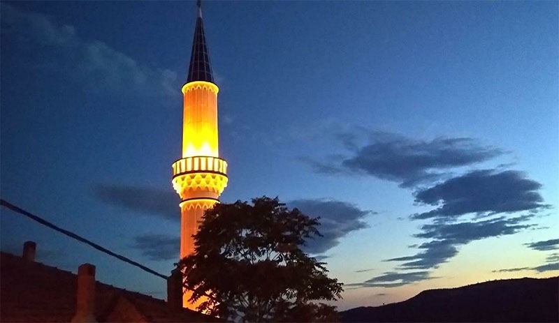 Müftülük ‘yoğun talep var’ dedi, ezan saatini değiştirdi