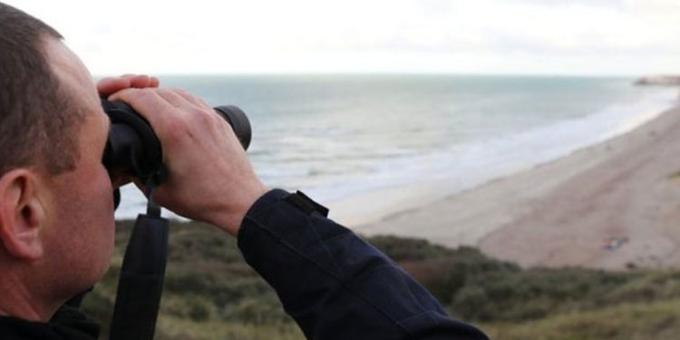 Macron: Manş Denizi'ndeki göçmen krizi çözülmeli, İngiltere ciddi davranmıyor