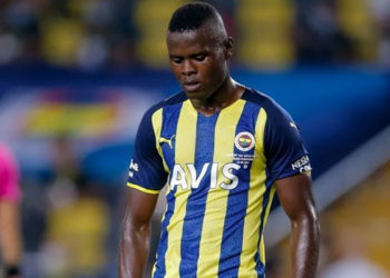 Madagaskar ordusu oteli bastı: Eski Fenerbahçeli Samatta da rehineler arasında