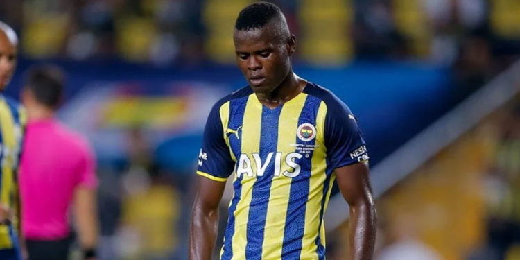 Madagaskar ordusu oteli bastı: Eski Fenerbahçeli Samatta da rehineler arasında