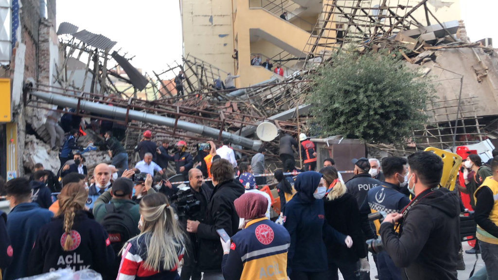 Malatya’da çöken binayla ilgili 4 kişi gözaltına alındı