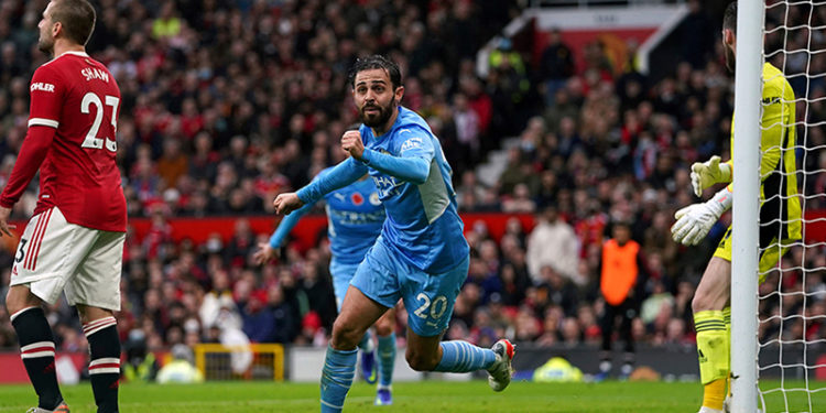 Manchester derbisinde kazanan City!