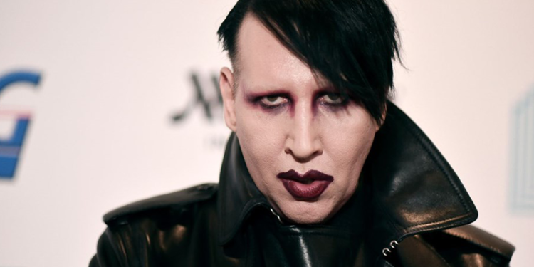 Marilyn Manson’a yönelik cinsel istismar suçlamaları yapıldı; kadınları ses geçirmeyen cam odaya hapsettiği iddia edildi