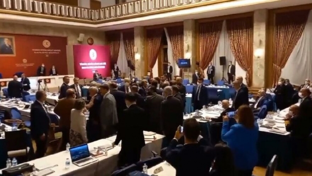 Meclis’te MHP ve HDP’li vekiller arasında kavga çıktı