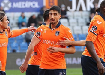 Medipol Başakşehir ligde üst üste 5. galibiyetini aldı