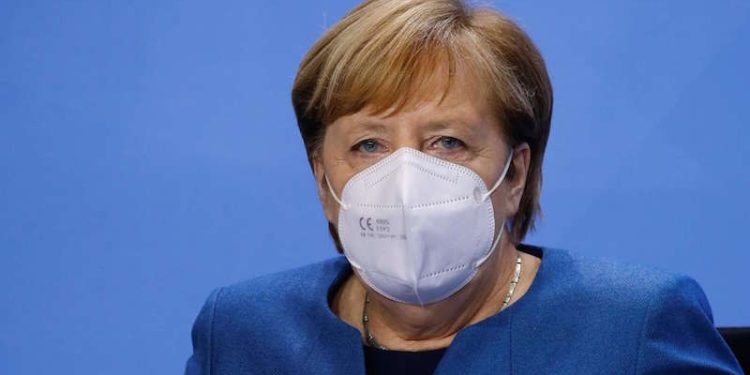 Merkel'den 'Covid-19' uyarısı: Önümüzde çok zor haftalar var