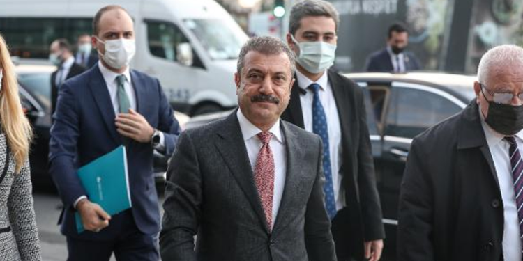 Merkez Bankası Başkanı banka genel müdürleriyle görüşüyor