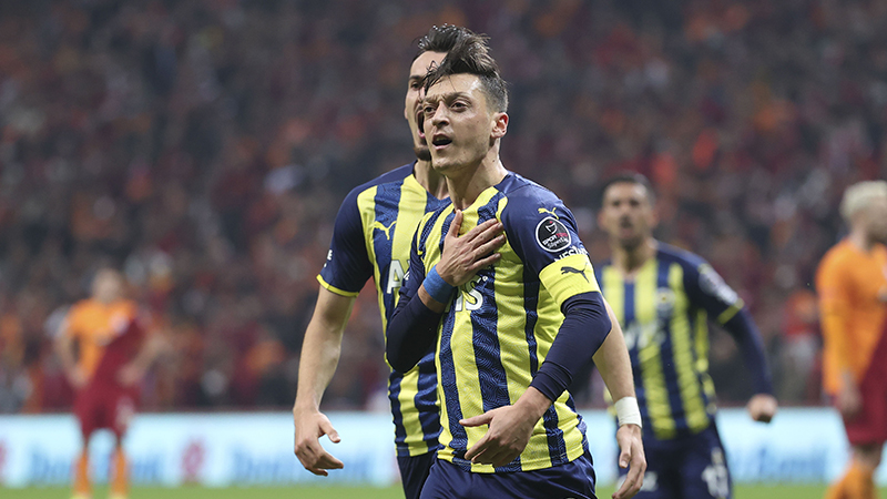 Mesut Özil: İyi oynayan kazandı, çok mutluyum