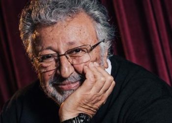 Metin Akpınar: Biz biraz eksik demokrasi biraz da ılık teokrasi ile yönetiliyoruz