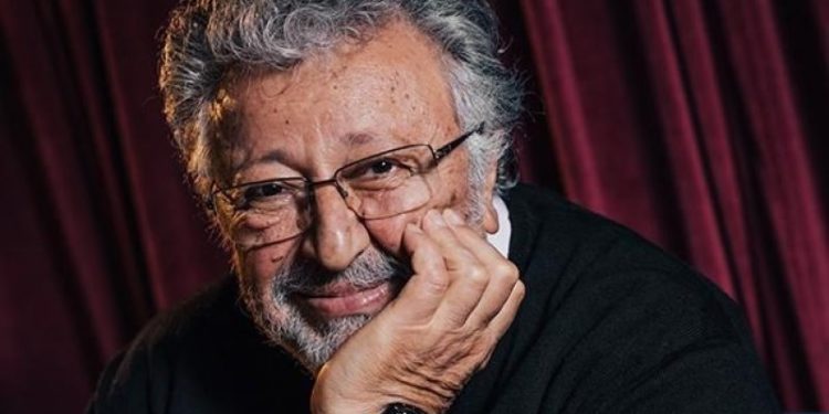 Metin Akpınar: Biz biraz eksik demokrasi biraz da ılık teokrasi ile yönetiliyoruz