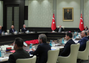 Milli Güvenlik Kurulu toplantısında ekonomik kriz konuşuldu