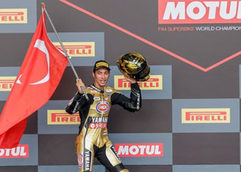 Milli motosikletçi Toprak Razgatlıoğlu, dünya şampiyonu oldu