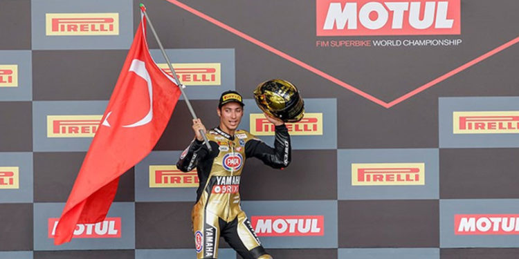 Milli motosikletçi Toprak Razgatlıoğlu, dünya şampiyonu oldu