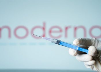 Moderna: Omicron için yeni aşı 2022’nin başında hazır olabilir