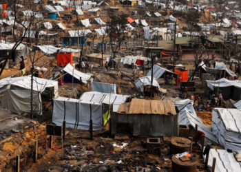 Myanmar'dan kaçan Arakanlı Müslümanlar mülteci kamplarında da öldürülüyor
