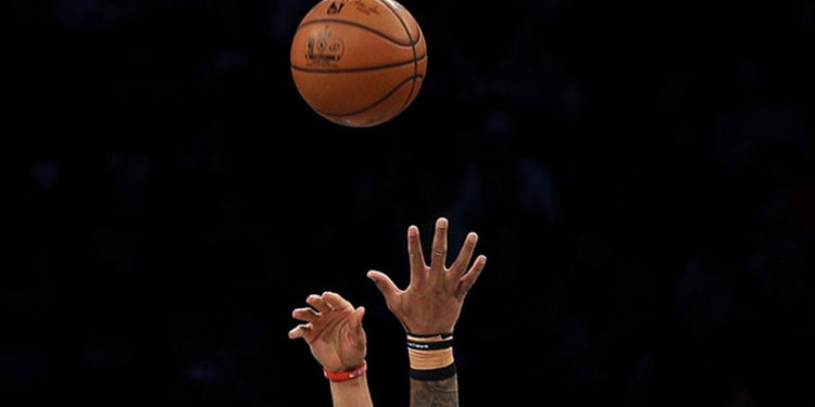 NBA lideri Warriors, Nets'i mağlup etti