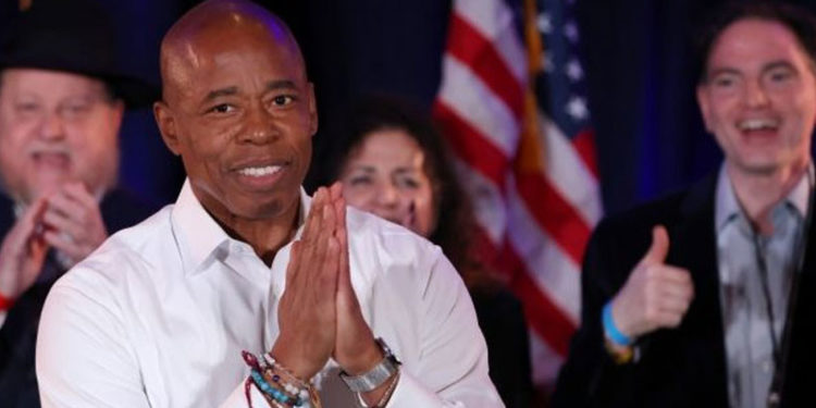 New York'un yeni belediye başkanı Adams, ilk üç maaşını bitcoin ile alacak: "New York kripto paraların merkezi olacak"