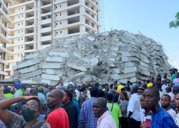 Nijerya'da 21 katlı binanın çökmesi sonucu ölenlerin sayısı 43'e çıktı