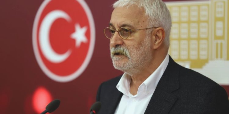 Oluç: Ekonomik kurtuluş savaşı yok, iktidarı kurtarma savaşı var