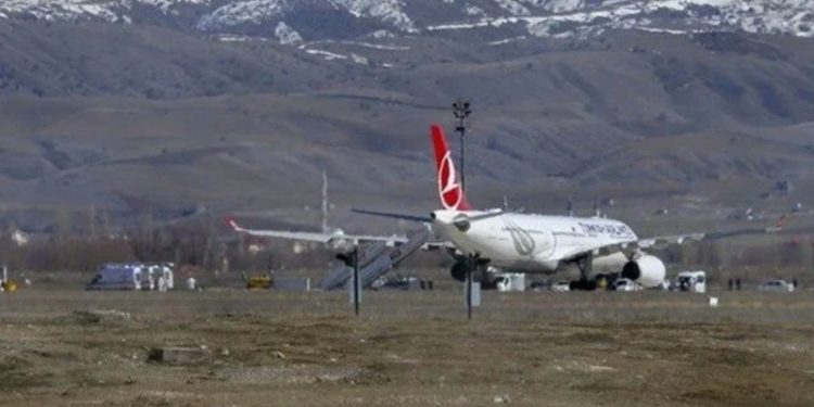 Omicron varyantı nedeniyle 71 Türkiyeli Güney Afrika'dan tahliye edildi