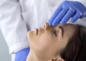 Op. Dr. Burak Türkay: Covid-19'a yakalanan kadınlar erkeklere oranla daha fazla koku kaybı yaşıyor