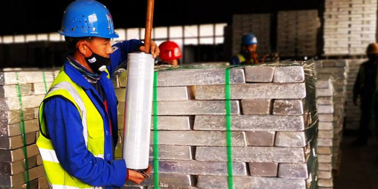 Otomobil üretiminde yeni sıkıntı: Magnezyum