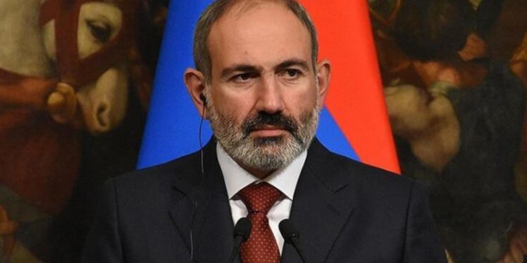 Paşinyan: Azerbaycan sınırının çizimi için Rusya'nın tekliflerini kabul ediyoruz