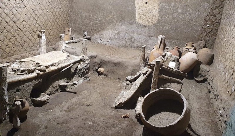 Pompei Antik Kenti'nde 2 bin yıllık 'köle odası' bulundu