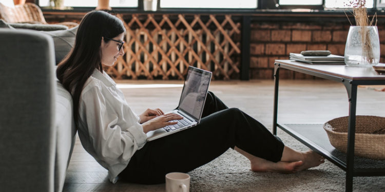 Portekiz'de işverenin çalışanla mesai saatleri dışında iletişim kurması yasaklandı