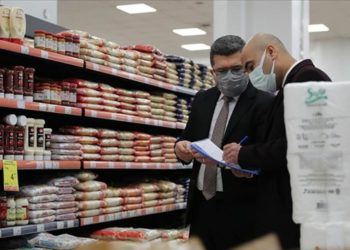 Prof. Karasu: T&uuml;keticiler zincir marketlerden tazminat isteyebilir