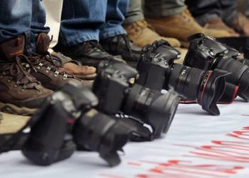 Rapor: Gazeteci, aktivist ve siyasetçilerin terör suçlarıyla suçlanması artarak devam ediyor