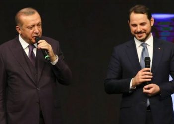 Rasim Ozan Kütahyalı'dan dikkat çeken yorum: Ekonomide Berat Albayrak'sız bir yıl