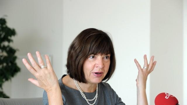 Rebecca Harms:Türkiye artık bir hukuk devleti değil, herkes ama herkes terörist ya da devlet düşmanı ilan edilebilir