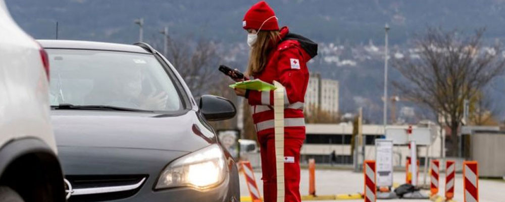 Rekor Covid-19 vakası görülen Avusturya'da aşısızlara kısıtlamalar gündemde