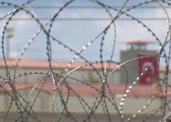 Resmi Gazete'de yayımlandı: "Çıplak arama" ibaresi yönetmenlikten çıkarıldı, yerine "detaylı arama" geldi