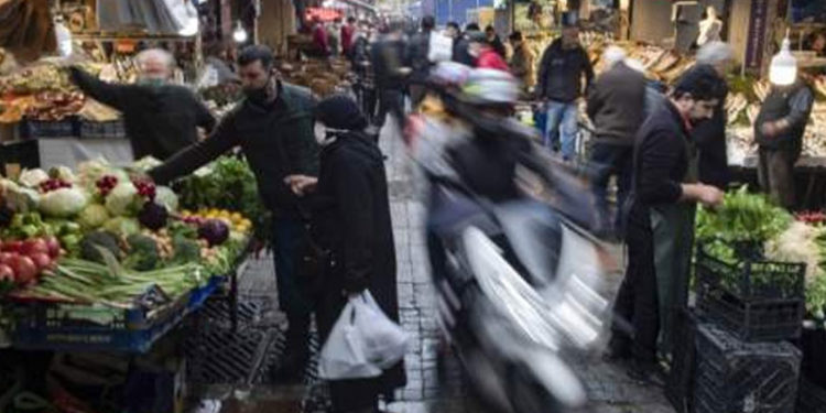 Reuters anketi: Yıllık enflasyonun Kasım ayında son üç yılın en yüksek seviyesi olan yüzde 20,7’ye yükselmesi bekleniyor