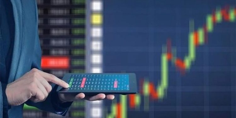 Riskli varlıklarda yıl sonu rallisi: Hisse ve kriptoda yükseliş sürecek mi?