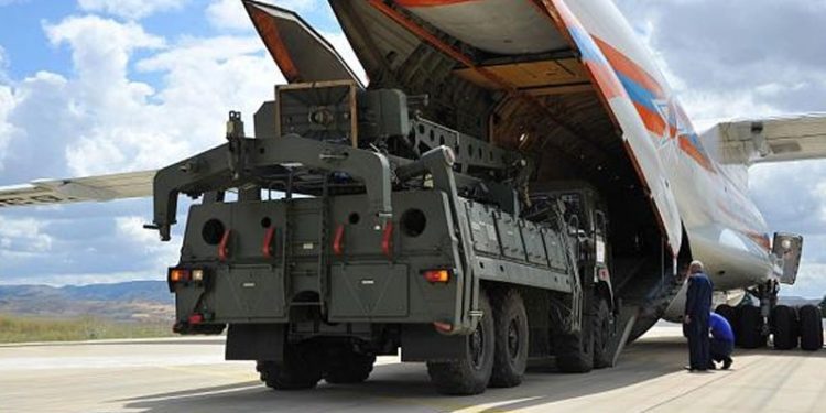 Rusya, S-400 parçalarının Türkiye'de üretimi için teknoloji transferine başladı
