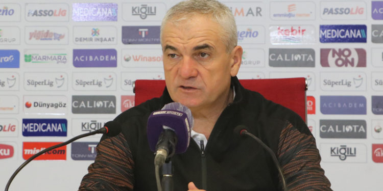 Rıza Çalımbay'dan Beşiktaş açıklaması