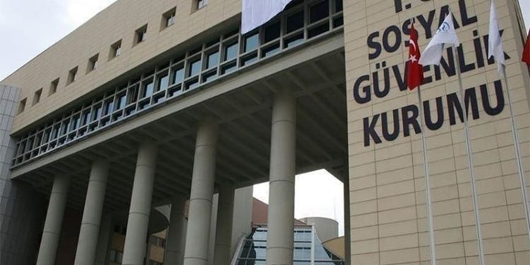 SGK’deki görevden almaların gerekçesi 'yolsuzluk'