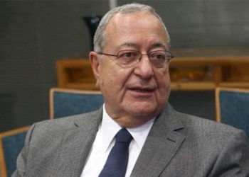 Sabah yazarı Mehmet Barlas bu kez vekillerin sınır dışı edilmesini istedi