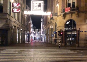 Salgında dördüncü dalga: Hollanda kısmi sokağa çıkma yasağı uygulayacak