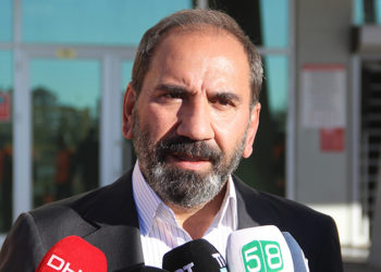 Sivasspor Başkanı Otyakmaz: Evinizde kazanabileceğiniz takımlara karşı  3 maçtır puan kaybediyorsanız burada bir sorun vardır