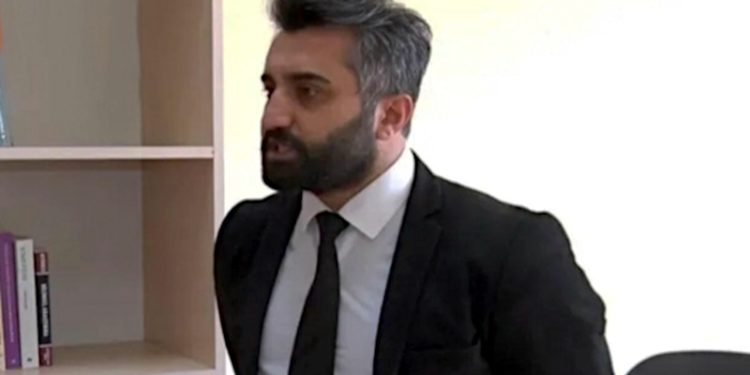 Sosyal medyada 'Bijî Kürdistan' paylaşımı yapan Kürt akademisyene ceza